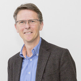 Porträt von Prof. Dr. Michael Basse